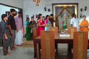 யாரும் எதிர்ப்பார்க்காத டுவிஸ்ட், எதிர்நீச்சல் சீரியலில் ரீ-என்ட்ரி கொடுக்கிறாரா பிரபல நடிகை- வைரலாகும் போட்டோ