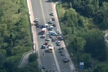 கனடாவில் இடம்பெற்ற கத்திக் குத்து தாக்குதல் - இருவர் பரிதாபமாக பலி