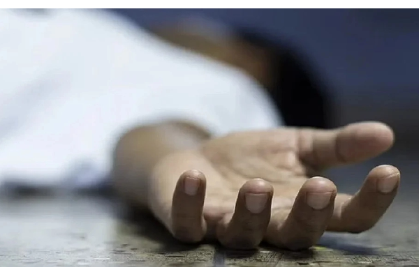 தொடருந்தில் பாய்ந்து இளைஞன் தற்கொலை | Man Commits Suicide By Jumping On Train In Trinco