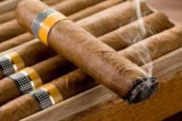 போலியான முறையில் பீடி தயாரிப்பு