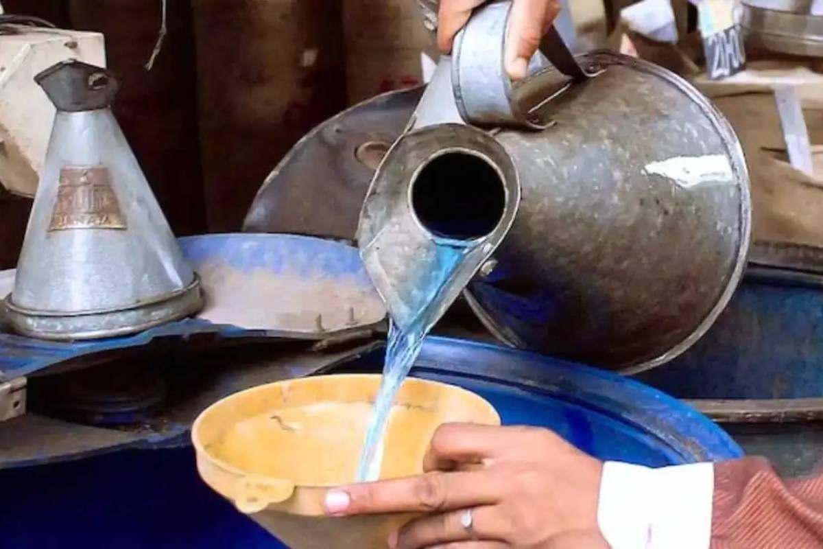 பெட்ரோல் பங்குகளில் மண்ணெண்ணெய் பெற்றுக்கொள்ளலாம் - மத்திய அரசு அறிவிப்பு | Central Govt Allows Kerosene Sales At Petrol Pumps