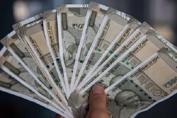 இந்தியாவில் எத்தனை பெண் எம்.பி., எம்.எல்.ஏ.க்கள் கோடீஸ்வரர்களாக உள்ளனர் தெரியுமா?