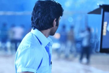 நீங்க வாத்தி இல்லையா.! வெறும் அப்படித்தான் வருவீங்களா?