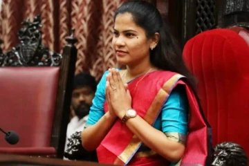 அரசு பள்ளி ஆசிரியர்களுக்கு கல்விச்சுற்றுலா - கொடியசைத்து அனுப்பி வைத்தார் மேயர் பிரியா!