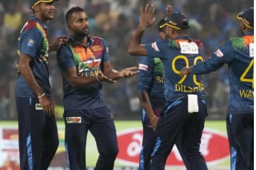 ශ්‍රී ලංකා කණ්ඩායම විශිෂ්ට ජයක් හිමි කර ගනියි..