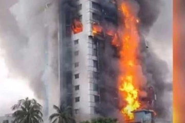 හෝටලයක සිටි 24 දෙනෙකු පණපිටින් පිලිස්සුණු බිහිසුණු සිදුවීම...