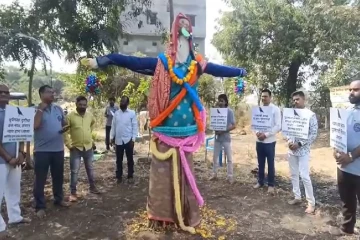 மனைவியின் தொடர் தொல்லைகள் ; கணவன்மார்கள் போராட்டம்!
