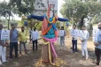 மனைவியின் தொடர் தொல்லைகள் ; கணவன்மார்கள் போராட்டம்!