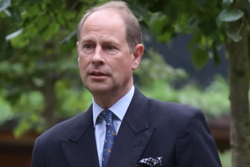 චාර්ල්ස් රජු විසින් එඩින්බර්ග්හී නව ආදිපාදවරයා නම් කරයි.