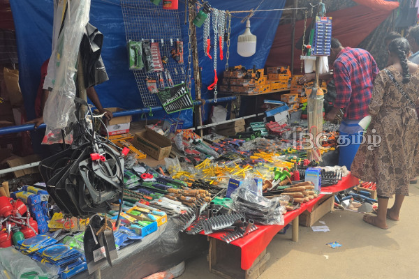 மன்னாரில் சூடு பிடித்துள்ள பண்டிகைக்கால வியாபாரம் | Christmas Shopping Celebration In Manner