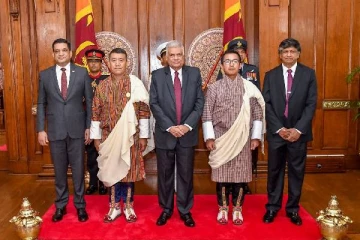 இலங்கைக்கான புதிய தூதுவர்கள் ஜனாதிபதியிடம் தமது நற்சான்றிதழ்களை கையளித்தனர்(Photos)