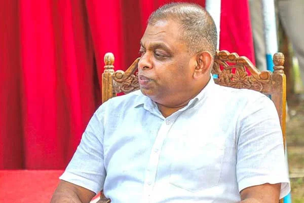 தேரருடன் இணைந்து கடத்தலில் ஈடுபட்டுள்ள தேசபந்து: நீதிமன்றில் அம்பலம்! | Deshabandhu And Rathana Thero Charged Kidnapping