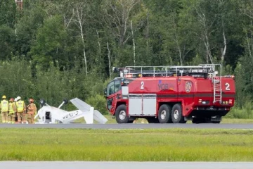 அமெரிக்காவில் சிறிய ரக விமானம் விபத்து: இருவருக்க் நேர்ந்த நிலை!