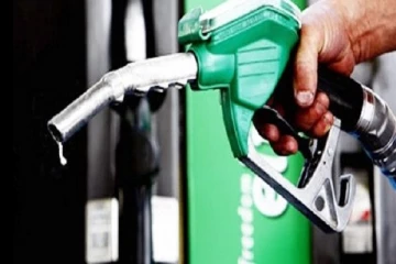 இன்று நள்ளிரவு முதல் அதிகரிக்கும்  எரிபொருள் விலை?