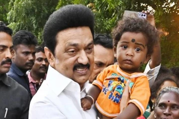 குடும்ப கட்டுப்பாடு வேண்டாம்; அதிக குழந்தைகளை பெற்றுக்கொள்ளுங்கள் - ஸ்டாலின் அட்வைஸ்