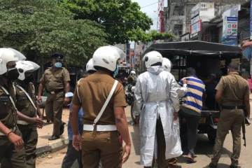 வவுனியாவில் வாள்களுடன் சிக்கிய இளைஞர்கள்! விசாரணையில் வெளியான அதிர்ச்சி தகவல்