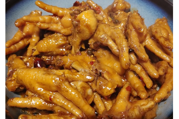 கோழிக் கால் சாப்பிடுங்கள்; அடம்பிடிக்கும் அரசு - ஆத்திரத்தில் மக்கள்! - தமிழ்நாடு