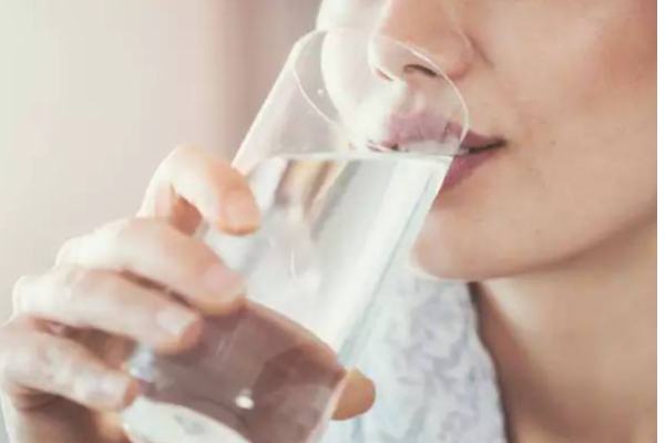 இரவில் தண்ணீர் குடிப்பதால் என்ன நடக்கும் தெரியுமா? | Do You Know What Happens Drink Water At Night