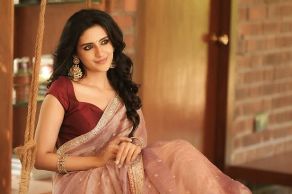 மாந்தோப்பில் கிளாமர் போஸ்!! பிக்பாஸ் நிவாஷினியின் ரீசெண்ட் புகைப்படங்கள்.. | Biggboss Tamil Actress Nivaashiyni Krishnan Photos