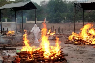 இந்தியாவில் கொரோனா கோரத்தாண்டவம் - எல்லைகளை முடக்கிய பூடான்