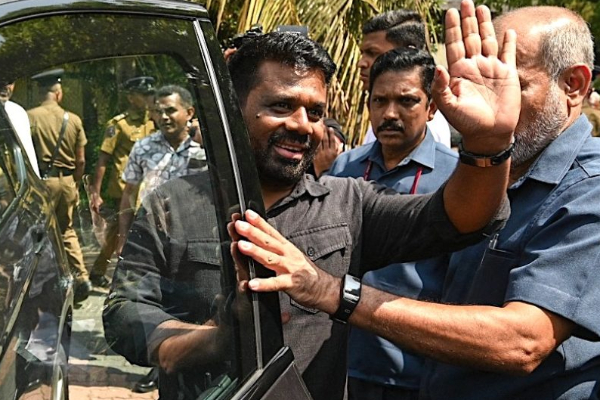 அநுர அரசாங்கத்தை கடுமையாக சாடிய முன்னாள் அமைச்சர் | Pattali Champikka Ranawakka Blames Government