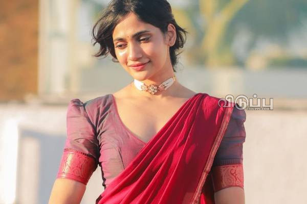 வெறும் சட்டை மட்டும் தான்!!! இதுவரை இல்லாத கவர்ச்சி ரூட்டுக்கு மாறிய பிக்பாஸ் லாஸ்லியா.. | Actress Losliya Over Glamour Photo Without Pant