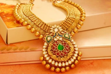 கிராம் ரூ.7000ஐ நெருங்கும் தங்கம் விலை - இப்படியே போனா எப்படி?