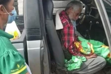 இறுதிச்சடங்கு செய்யப்பட்டு 4 நாட்களுக்குப்பின் வீடு திரும்பிய கணவர்: அதிர்ச்சியில் உறைந்த மனைவி: வெளியான புகைப்படம்