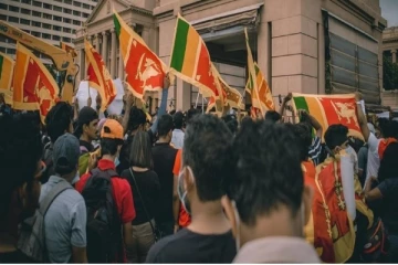 சிறிலங்காவில் மீண்டும் கட்டாயமாகும் நடைமுறை..!