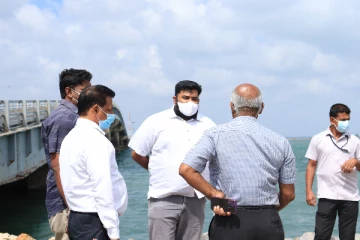 சங்குப்பிட்டி பாலத்தின் பாதுகாப்பு புனரமைப்பு செயற்பாடுகள் தொடர்பாக அங்கஜன் ஆய்வு (Photos)