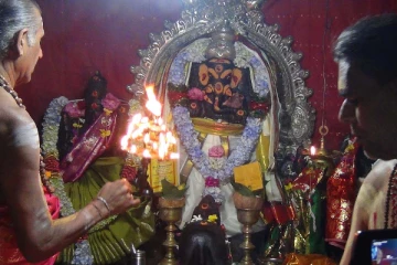 மாணிக்கப் பிள்ளையாரால் பாடசாலைகளுக்கு விசேட விடுமுறை!