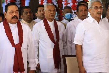 இலங்கை அரசியலில் ஏற்படப்போகும் பாரிய மாற்றம்: கட்சி தாவும் மொட்டு எம்.பிக்கள்...!