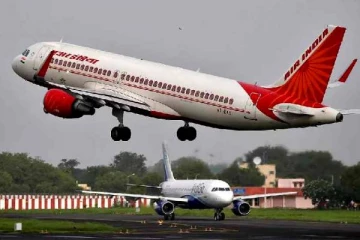 அடுத்தடுத்து 3 விமான பயணம் ரத்து: அகமதாபாத்- லண்டன் பயணிக்க இருந்த பயணிகள் அவதி