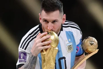 உலகின் பிரபல கால்பந்து வீரர் லியோனல் மெஸ்ஸி இந்தியா வருகை; புகைப்படம் எடுக்க 10 லட்சம்!