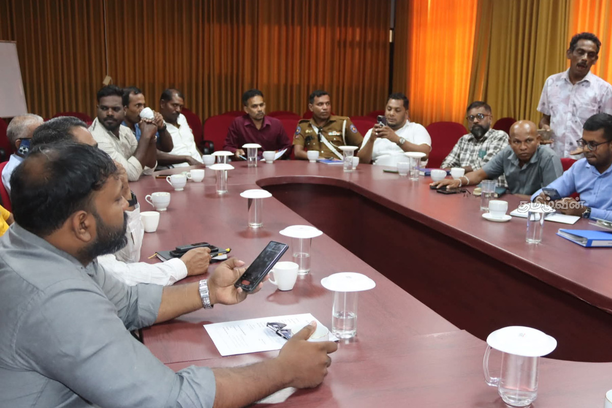 திருகோணமலை - மூதூர் பேருந்து சேவை கிண்ணியா ஆலங்கேணி ஊடாக செல்ல அனுமதி | Trincomalee Muthur Bus Service திருகோணமலை - மூதூர் பேருந்து சேவை கிண்ணியா ஆலங்கேணி ஊடாக செல்ல அனுமதி | Trincomalee Muthur Bus Service