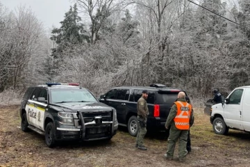 கனடா அமெரிக்க எல்லையில் சடலமாகக் கண்டெடுக்கப்பட்ட புலம்பெயர்ந்தோர்