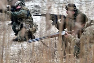 போர் பதற்றம் தீவிரம்! - உக்ரைனில் அவசர நிலை பிரகடனம்