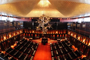 මාස දෙකක පාර්ලිමේන්තු මන්ත්‍රි වැටුප ගැන ගෙනා යෝජනාව.