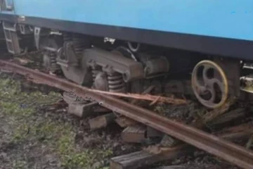 பதுளையிலிருந்து கண்டி நோக்கிச் சென்ற புகையிரதம் விபத்து!