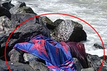 நிர்வாண நிலையில் கரையொதுங்கிய சடலம்; உயிரிழந்தது யார்?