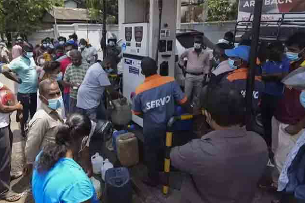 எரிபொருள் நிலையங்களின் விதி மீறல்: எரிபொருள் விநியோகம் இடைநிறுத்தம் | Suspension Of Supply To Petrol Stations