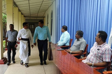 யாழ்ப்பாணத்திற்கு விஜயம் செய்த ரவி கருணாநாயக்க