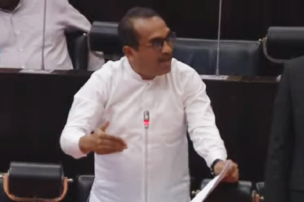 டித்வா புயலால் நாடாளுமன்றத்திலிருந்து வெளியேறிய எதிர்க்கட்சி! | Controversy In Parliament Ditwah Opposition