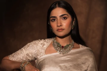 நடிகை ருக்மிணி வசந்த் எச்சரித்து வெளியிட்ட பதிவு.. ஆள்மாறாட்டம் செய்து முறைகேடு