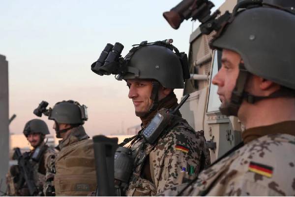 மத்திய கிழக்கு பகுதியில் அமெரிக்காவுக்கு நேரெதிரான முடிவை எடுத்துள்ள ஜேர்மனி | Germany Moves Troops From Iraq மத்திய கிழக்கு பகுதியில் அமெரிக்காவுக்கு நேரெதிரான முடிவை எடுத்துள்ள ஜேர்மனி | Germany Moves Troops From Iraq