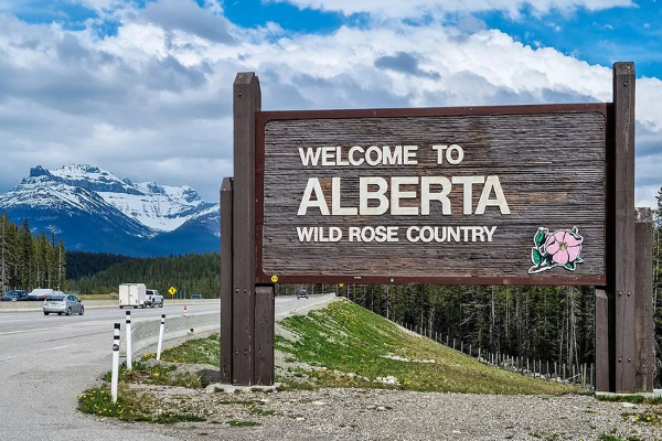 கனடாவிடமிருந்து விடுதலை: மாகாணமொன்றில் நீண்ட வரிசையில் நிற்கும் மக்கள் | Que For Sign Petition Albert To Leave From Canada