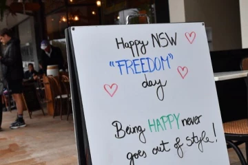 முடிவிற்கு வந்தது  107 நாள் முடக்கல்நிலை; மகிழ்ச்சியில்  சிட்னி மக்கள்!