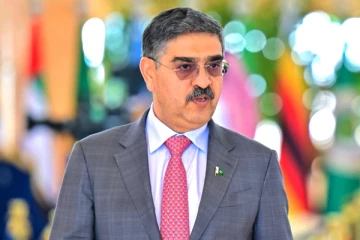 82 வயதில் கூட பெண்ணை காதலித்து திருமணம் செய்யலாம்: பாகிஸ்தான் பிரதமர் வீடியோ வைரல்