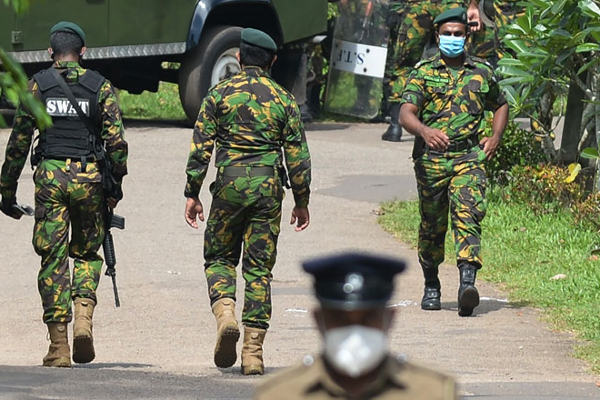 சுகாதார பணிப்பகிஷ்கரிப்பு ; வைத்தியசாலையில் களமிறங்கும் இராணுவ வீரர்கள் | Health Dismissal Soldiers Entering The Hospital