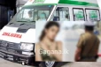 සුවසැරිය ගිලන් රථයේ සෞඛ්‍ය සහායිකාවට අතවර කරන්න ගිය හමුදා සැරයන්වරයෙක් පොලිසියට මාට්ටු වෙයි..